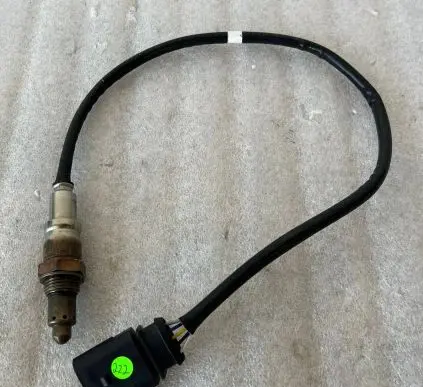 Volkswagen PASSAT B8 Lambda probe sensor 05L906262D