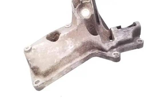 BMW 5 E60 E61 Engine mounting bracket 6763217 2211676327