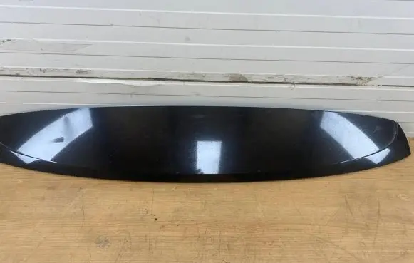 Tailgate/trunk spoiler