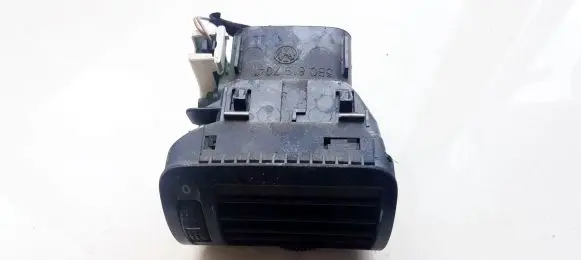 Volkswagen PASSAT B5 Dash center air vent grill 3B0819704