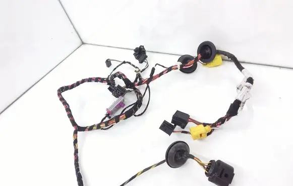 Skoda Octavia Mk2 (1Z) Front door wiring loom 1Z0121G