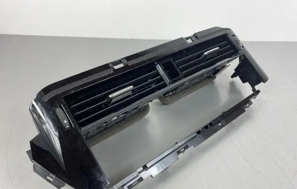 Nissan X-Trail T33 Dash center air vent grill 687516RROA