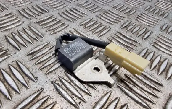 Sensor