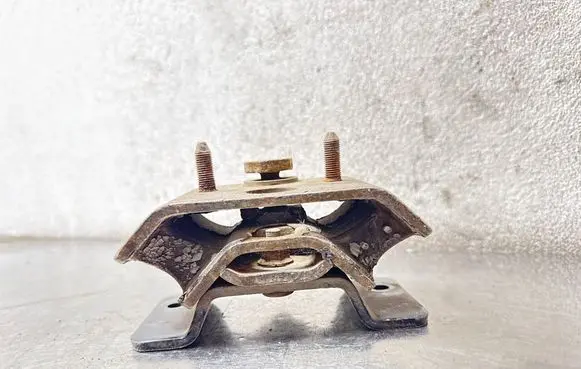 Opel Vivaro Gearbox mount 