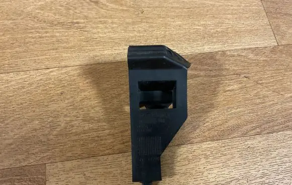 Volvo V50 Front bumper mounting bracket 30678482 BP8BA