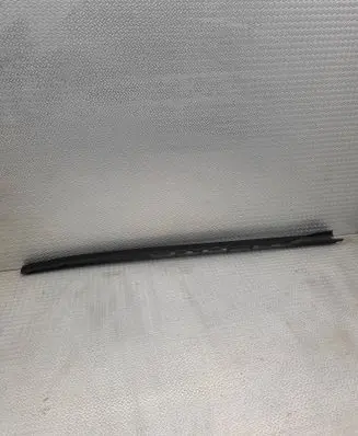 BMW X5 G05 Windshield trim 7463528