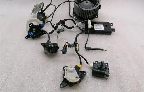 Tesla Model S Heater blower motor/fan resistor 6007600