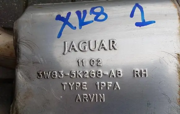 Jaguar XK - XKR Middle muffler/silencer 3W835K268AB