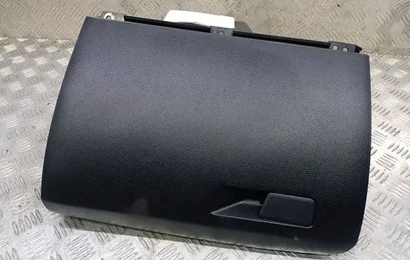 SsangYong Tivoli Glove box