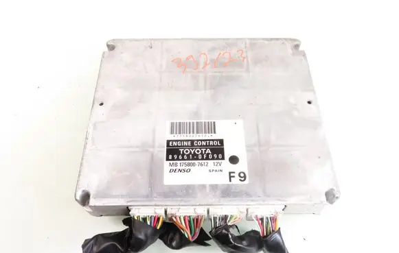 Toyota Corolla Verso E121 Engine control unit/module MB1758007612 896610F090