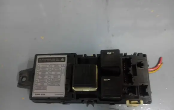 Volvo S40, V40 Fuse box set 30889989