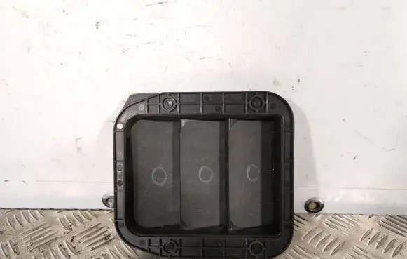 Honda CR-V Quarter panel pressure vent 75450SMA