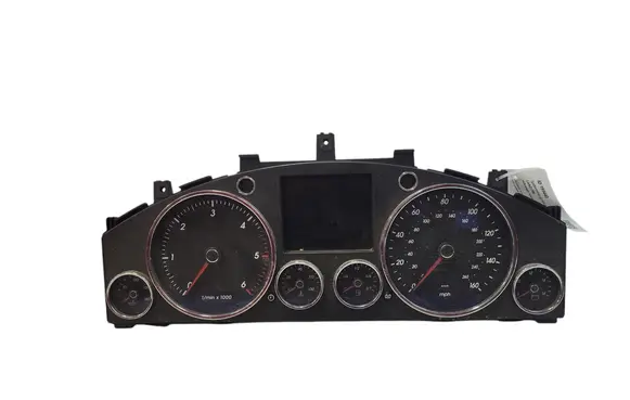 Volkswagen Touareg I Speedometer (instrument cluster) 7L6920981M 8506000006