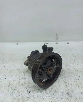 Volkswagen PASSAT B5 Power steering pump