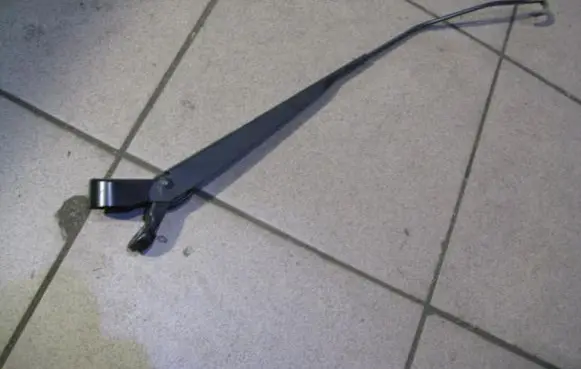 Citroen C3 Front wiper blade arm 03905CA8DGCC