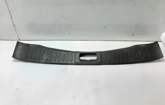 Ford Kuga I Trunk/boot sill cover protection 8V41S40352