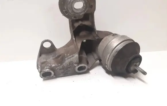 Audi A6 S6 C5 4B Engine mount bracket 4B0199379E 4B0199352B