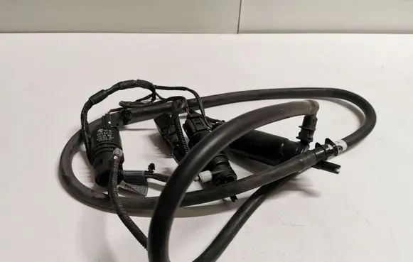 BMW X5 E70 Windscreen/windshield washer pump 6934160 8377430