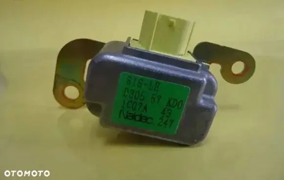 Mazda Demio Airbag deployment crash/impact sensor D30557KD0
