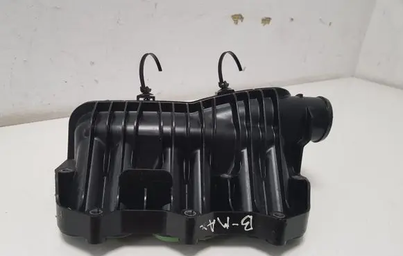 Ford B-MAX Intake manifold 1047092S01