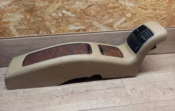 Mercedes-Benz CLS C219 Center console A2198600030 04W4303