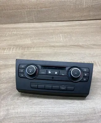 BMW 3 E90 E91 Climate control unit 9242410