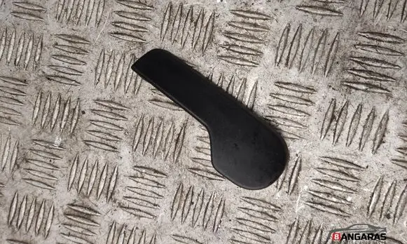 Skoda Octavia Mk2 (1Z) Engine bonnet (hood) release handle 1J1823533C
