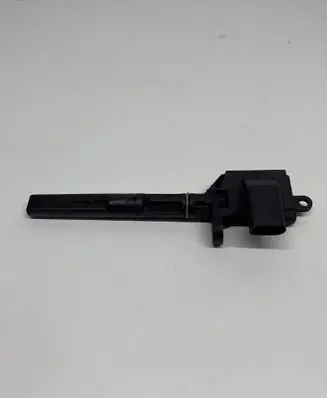 Skoda Fabia Mk2 (5J) Oil level sensor 045907660D 00813401 PA66GF35