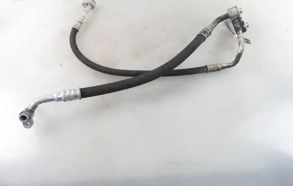 Opel Frontera B Air conditioning (A/C) pipe/hose 91158119