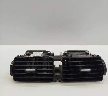 BMW X5 E70 Dash center air vent grill 7161801