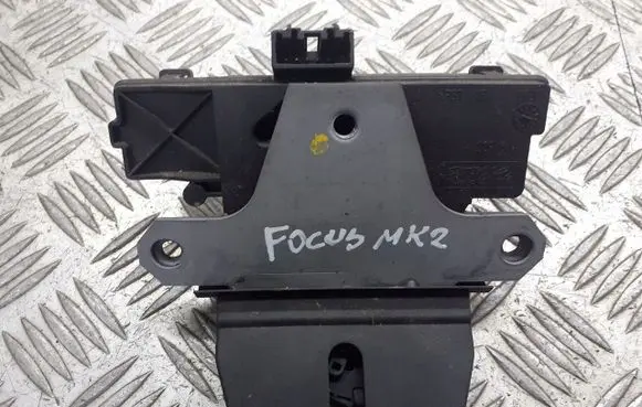 Ford Focus Engine bonnet/hood lock/latch loop/hook 