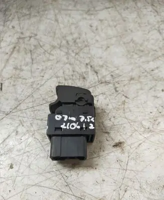 KIA Sorento Electric window control switch 020616