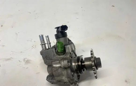 Land Rover Evoque I Fuel injection high pressure pump 0445010706