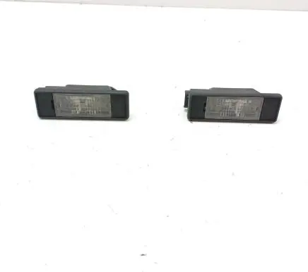Mercedes-Benz Vito Viano W639 Number plate light A6398200256