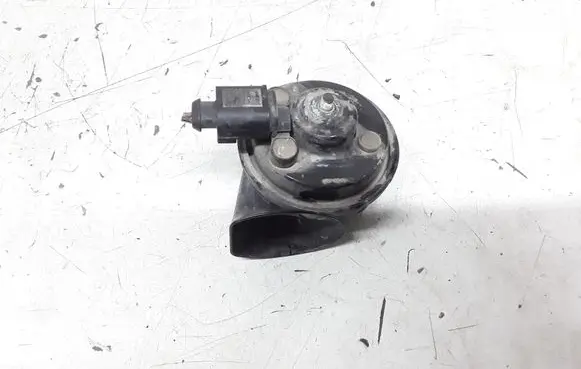 Audi A4 S4 B6 8E 8H Horn signal 8E0951221