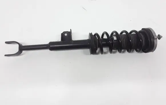 BMW 5 G30 G31 Front shock absorber/damper 6866591