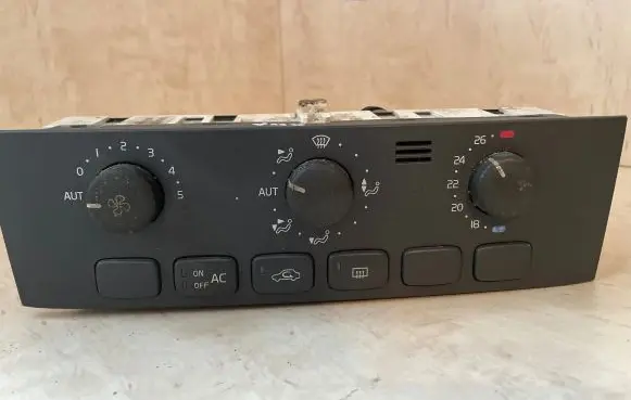 Volvo S40, V40 Climate control unit 0142695G01 2698