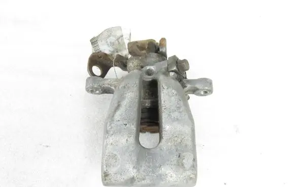 Opel Zafira A Rear brake caliper 