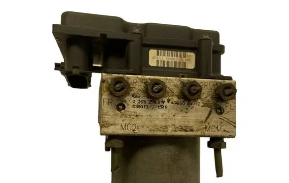Nissan Primera ABS Pump 0265800334 3883111060