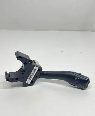 Volkswagen Golf IV Wiper control stalk 4B0953503H CZK0301202032