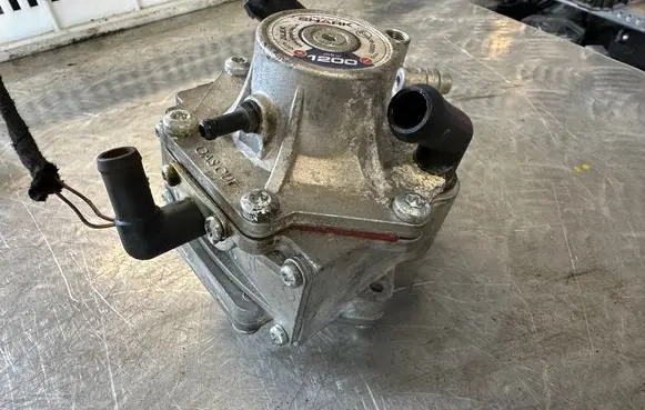 Renault Laguna II LP gas reducer 67R010951
