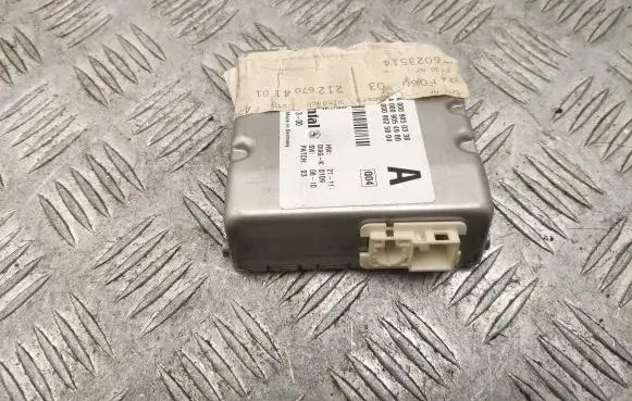 Mercedes-Benz E W212 Windshield/windscreen camera 2126704101