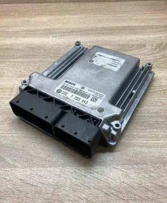 BMW 3 E46 Engine control unit/module ECU 7793443 0281010565