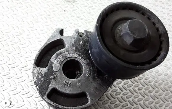 Mazda 2 Generator/alternator belt tensioner 9655321080