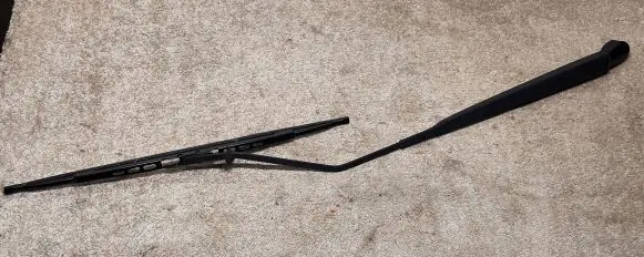 Citroen C3 Front wiper blade arm 36MB