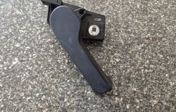 Volkswagen Golf IV Engine bonnet (hood) release handle 1J1823633