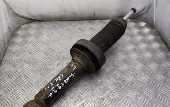 Volkswagen Touareg II Rear shock absorber/damper 7P0512345