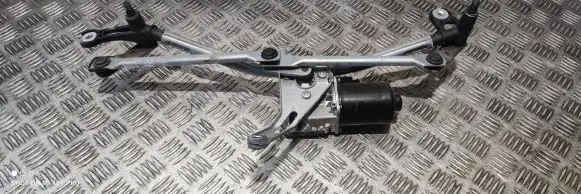 Volvo XC60 Front wiper linkage and motor W000079537