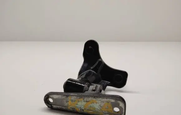 Mercedes-Benz GLK (X204) Rear door lower hinge