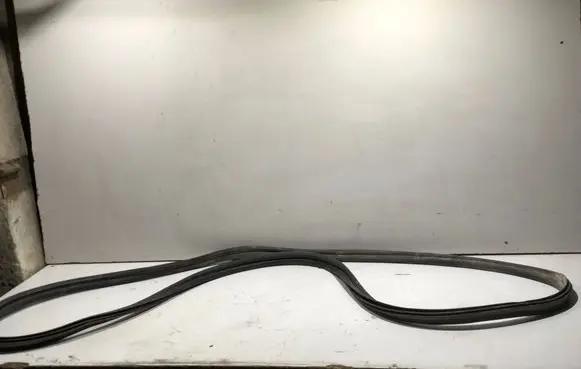 Peugeot 3008 I Trunk rubber seal (body) 